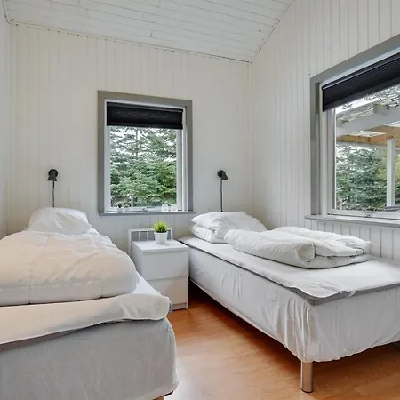 Semesterbostad Aiden - 300m From The Sea By Interhome