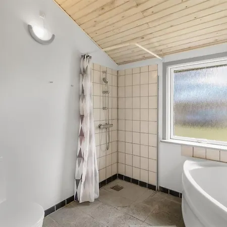 Aiden - 300m From The Sea By Interhome *